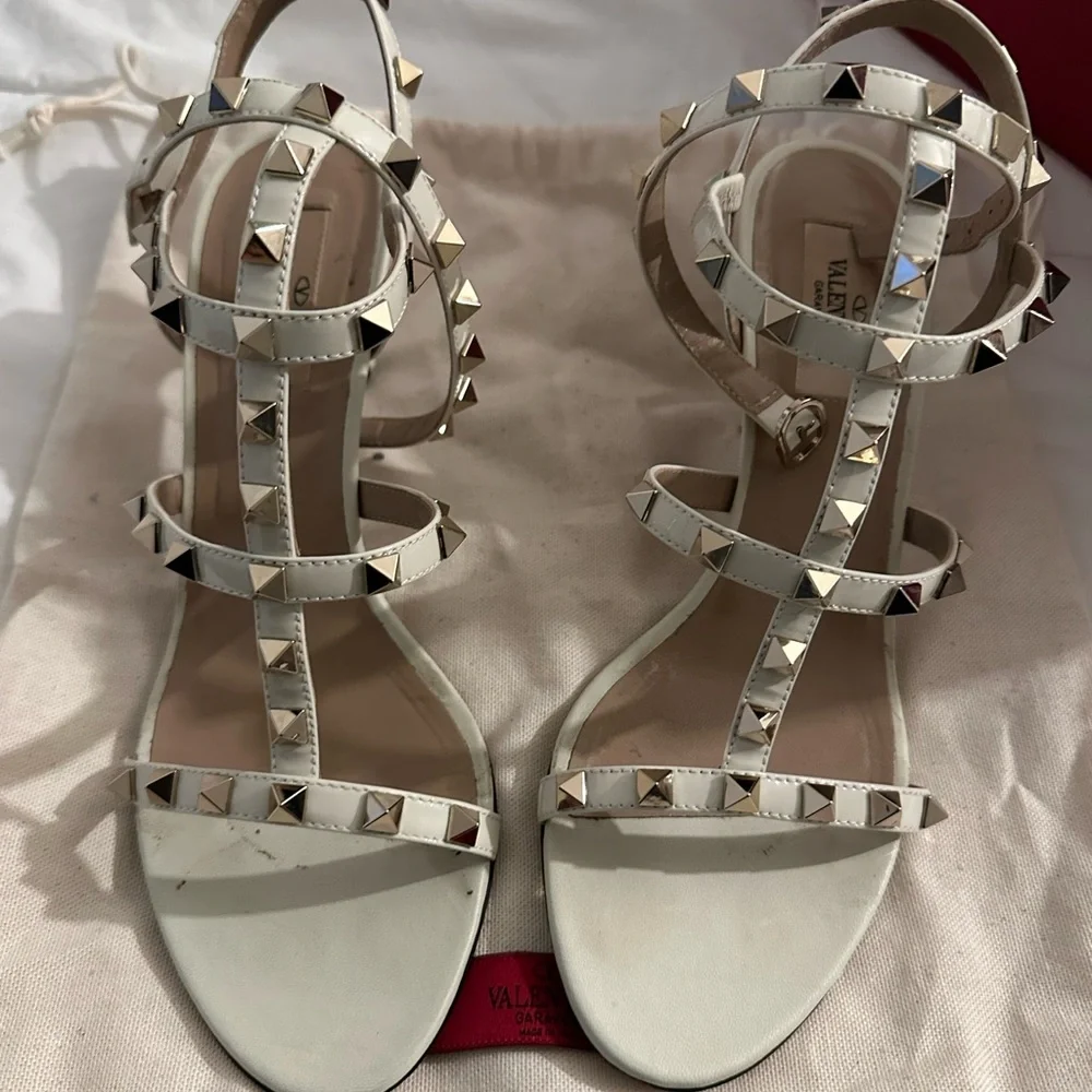 Valentino Garavani Rockstud Leather Heels Sandals Size EU 38.5 (Approx. US 8.5) - Picture 4 of 10